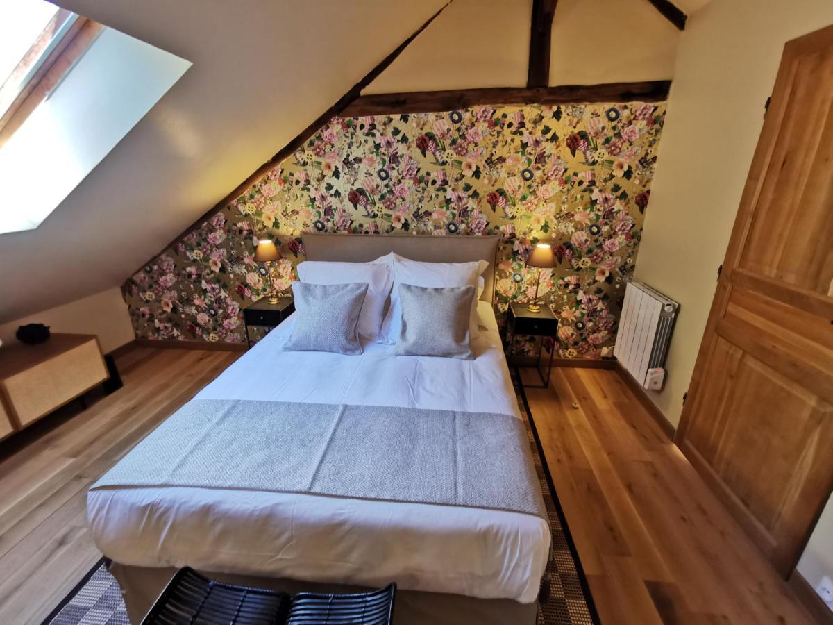 Maison D'Hotes Les Jardins Saint Eloi Le Lonzac Exteriör bild