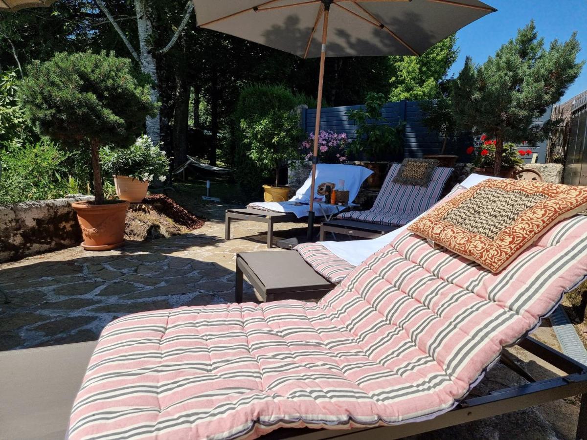 Maison D'Hotes Les Jardins Saint Eloi Le Lonzac Exteriör bild