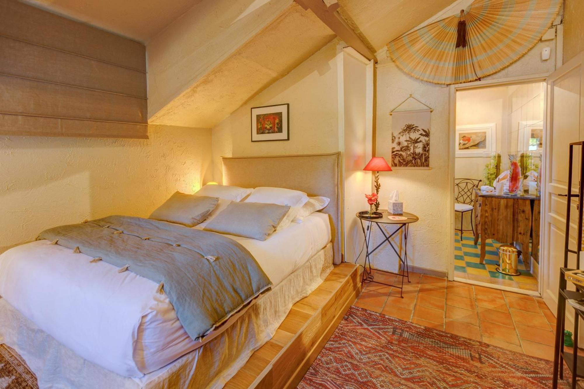 Maison D'Hotes Les Jardins Saint Eloi Le Lonzac Exteriör bild