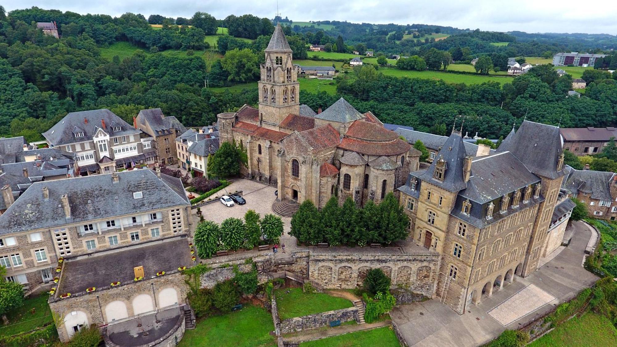 Maison D'Hotes Les Jardins Saint Eloi Le Lonzac Exteriör bild